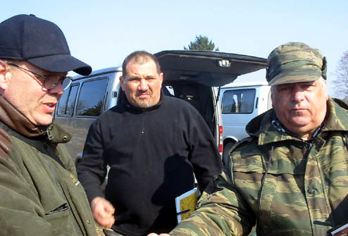 Владимир Захаров (справа), Эско Пеккаринен (слева), Сергей Серпухов (в центре)